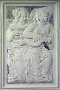 To putti fra frisen av musikalske engler i kapellet i Isotta degli Atti, ca. 1450 (marmor)